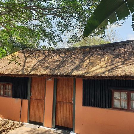 Pumusa Bushcamp Hluhluwe Exteriér fotografie